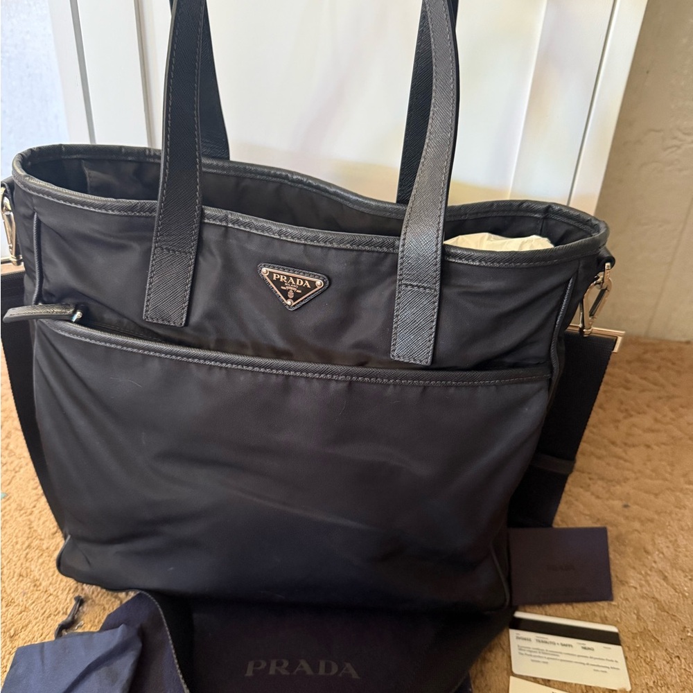 Prada Black Nylon Zipped Shopping Tote Bag - Picture 2 of 13